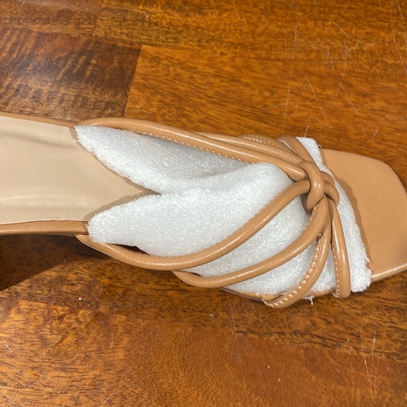 Cute heels - Picture 10 of 12